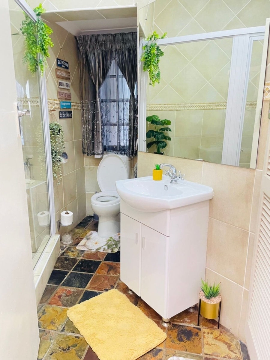 4 Bedroom Property for Sale in Bonnie Doone Eastern Cape